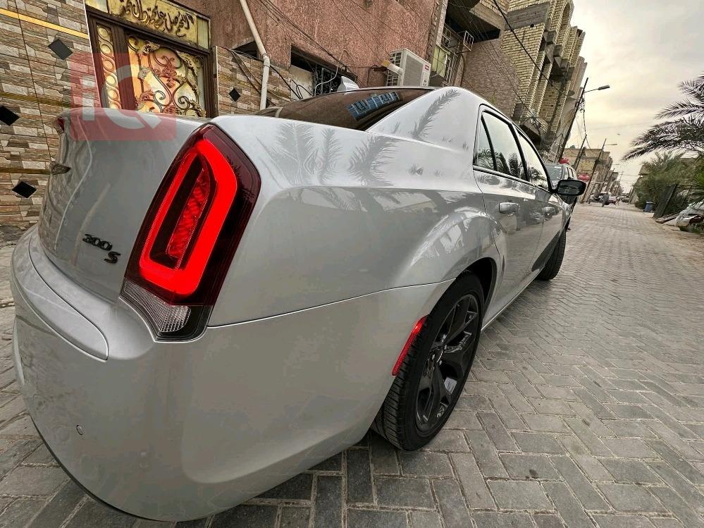 Chrysler 300